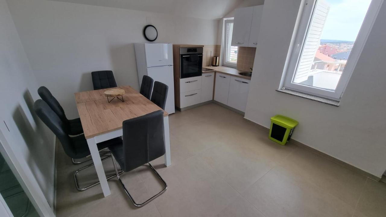 Kings Landing Apartment โนวาลยา ภายนอก รูปภาพ