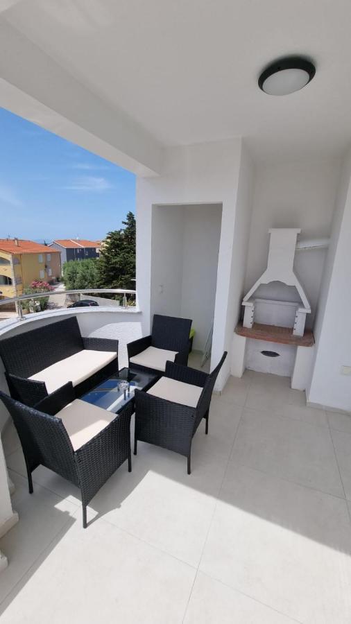 Kings Landing Apartment โนวาลยา ภายนอก รูปภาพ